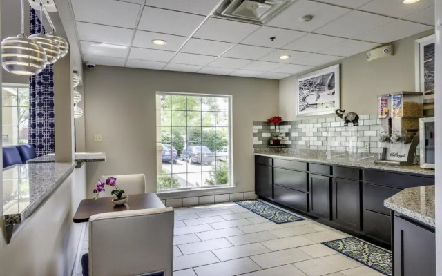 Ramada Limited Lexington