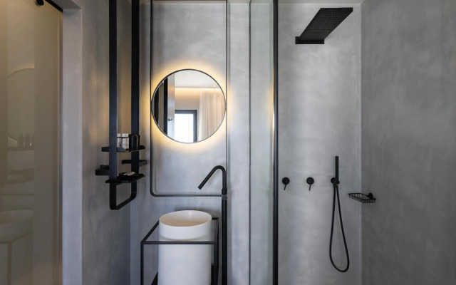 Apikia Santorini Suites - Adults Only