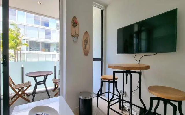 Marina View Apartment in Viaduct - Pool