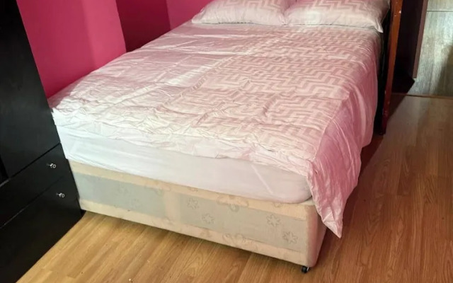 6 Guests - 3 Bedrooms - Close to London Center