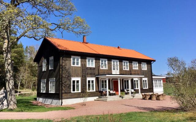 Björnhofvda Gård