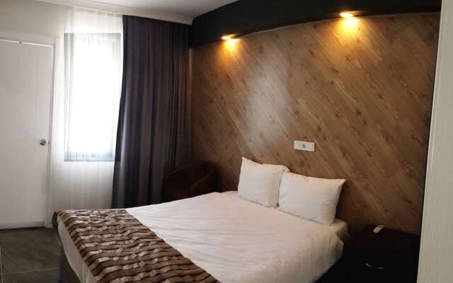 Kum Hotel