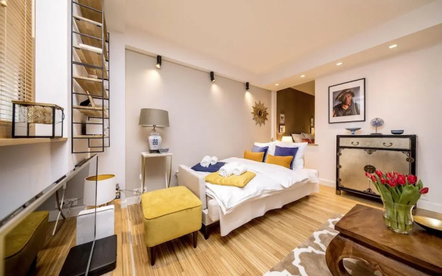 Golden Apartament by Your Freedom