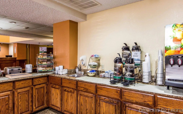 Comfort Inn & Suites