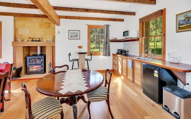 Blackwood Park Cottages