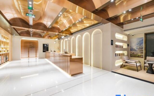 Shanghai Pudong Caolu Subway Atour Hotel