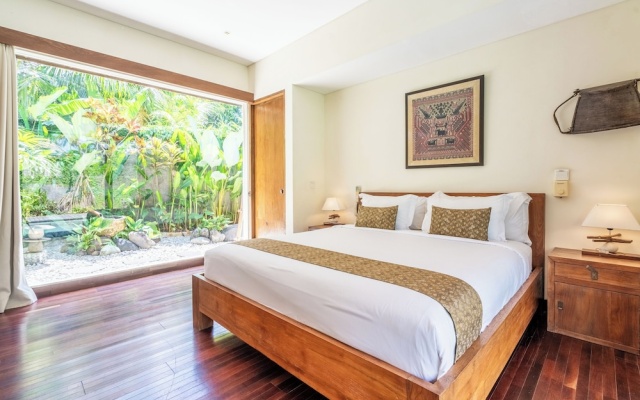 Villa Ku Tama by Villa Finder – Guest Rooms – Kuta