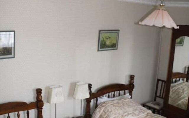 Moate Lodge