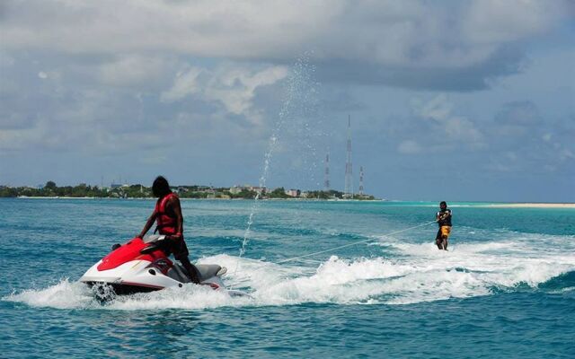 SeaHouse Maldives TopDeck Hotel