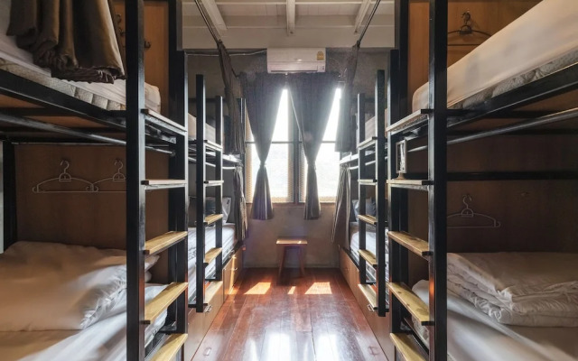 OYO Am Bed Hostel