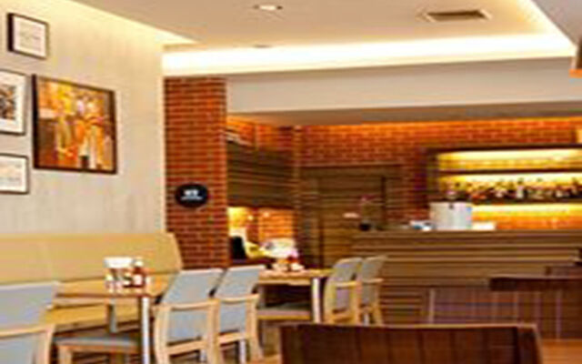 Dynasty Grande Hotel