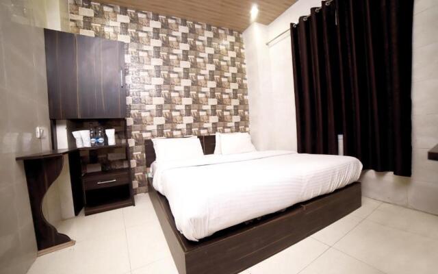 Star Light Hotel
