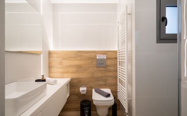 Io Suites