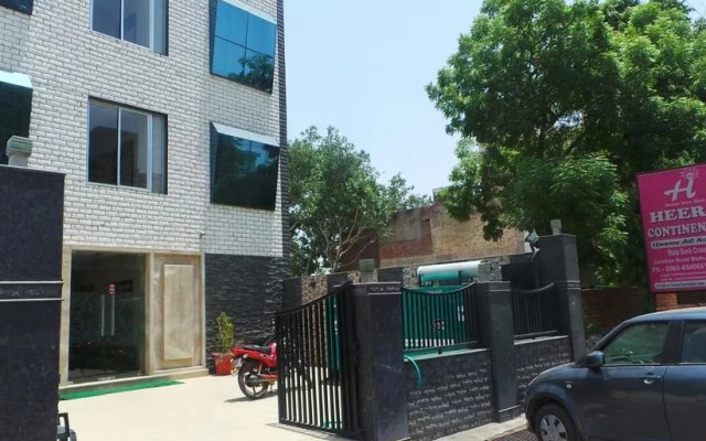 Hotel Heera Continental