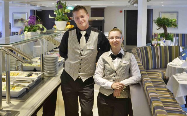 Messecruise Business Hotelship Dusseldorf