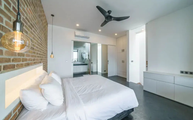 Loft Carolyn