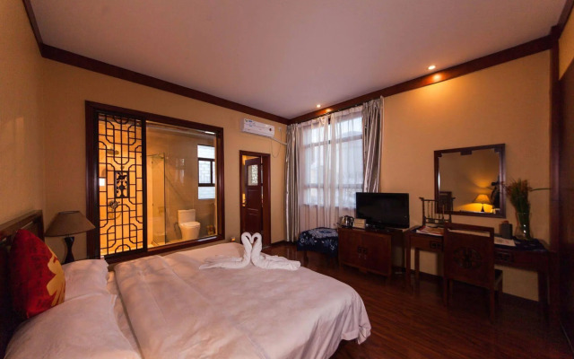 Dali Yinfeng Hotel