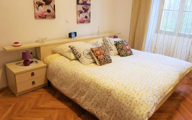 Noemi City Apartments