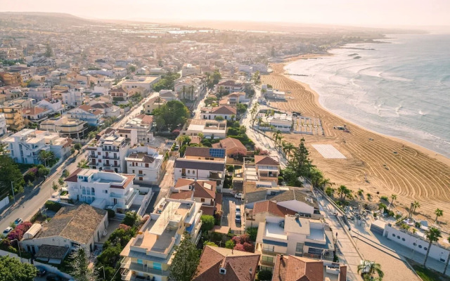 Distefano House Close To Sea