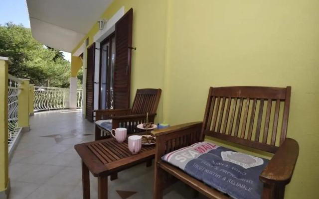 Eden - 30m From the sea - A1