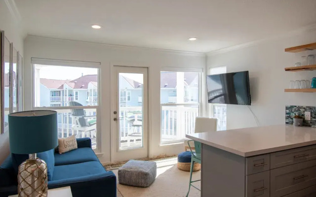 Seascape 2307 1 Bedroom Condo by RedAwning