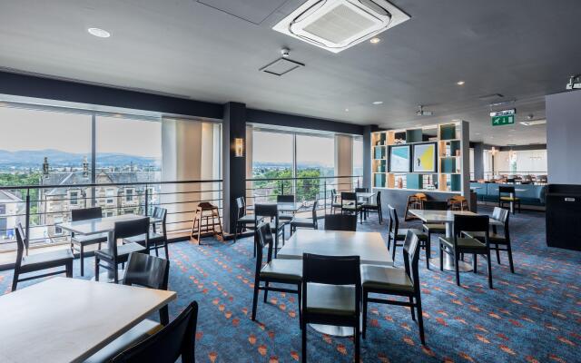 Holiday Inn Edinburgh by IHG