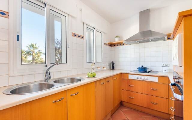 Villa Blanc, 3