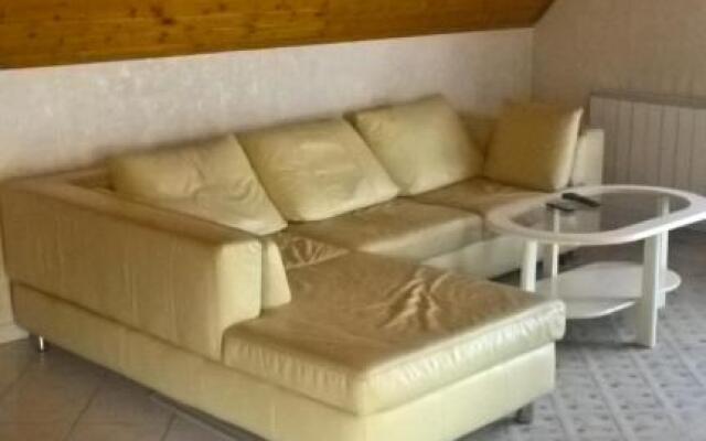 Borostyán Nyaralóház Balatonboglár