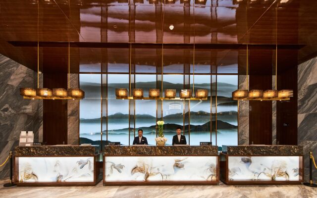 Huayu Landmark Hotel