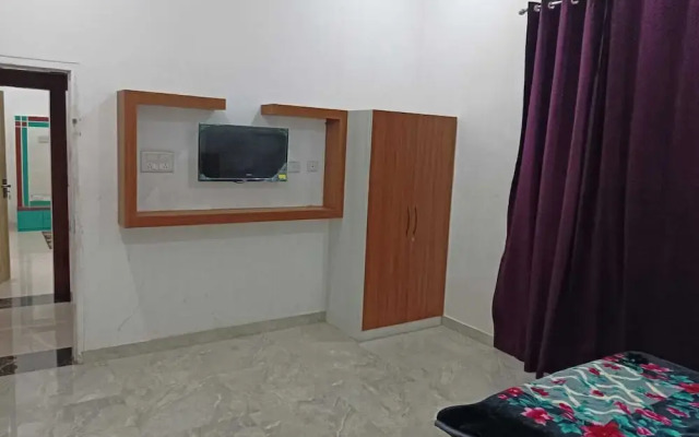 Hotel Atharv By GRB