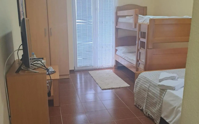 Sea House Apartments