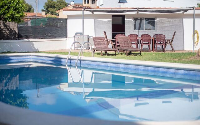 Casa En Calafell Con Piscina Privada(R91)