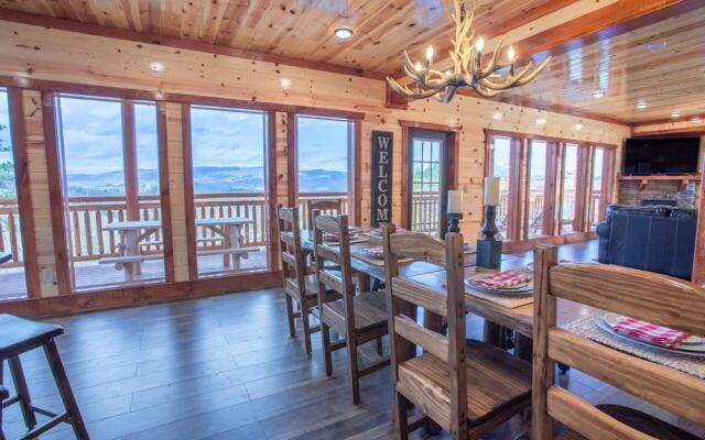 .lookout Lodge 6 Bedroom Cabin