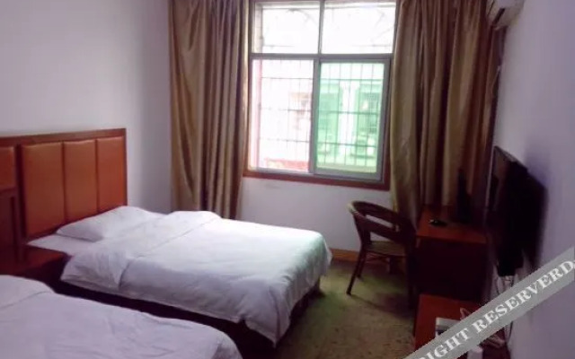 OYO Yiyang Tianhe Hotel