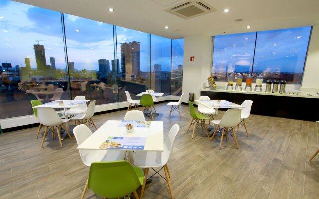 Holiday Inn Express Hotel & Suites Puebla Angelopolis by IHG