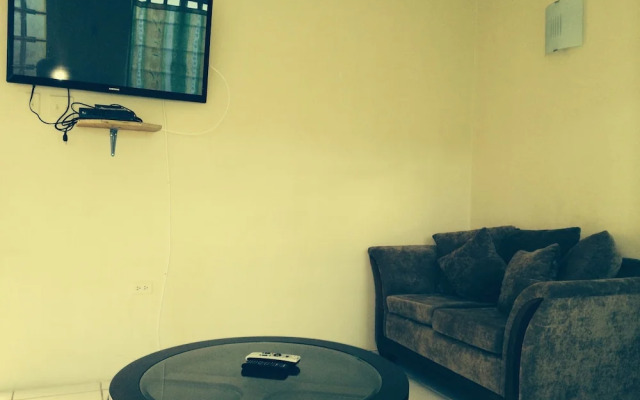 Bagos Eco Retreat & Cafe