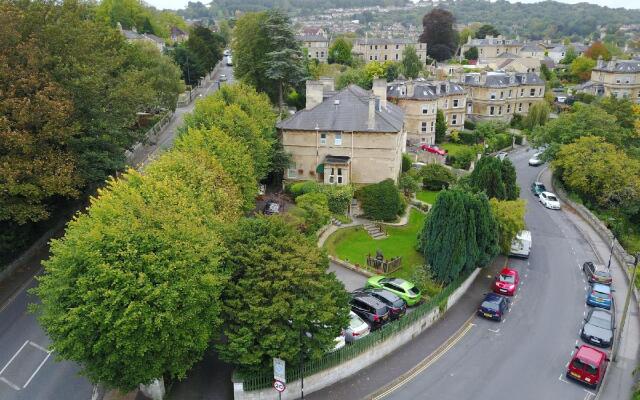 Oldfields House - Bed & Breakfast