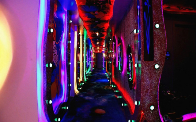 Manzhiya Theme Hotel (Shanghai Wanhangdu Road)
