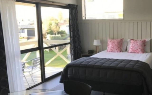 ASURE Explorer Motel & Apartments