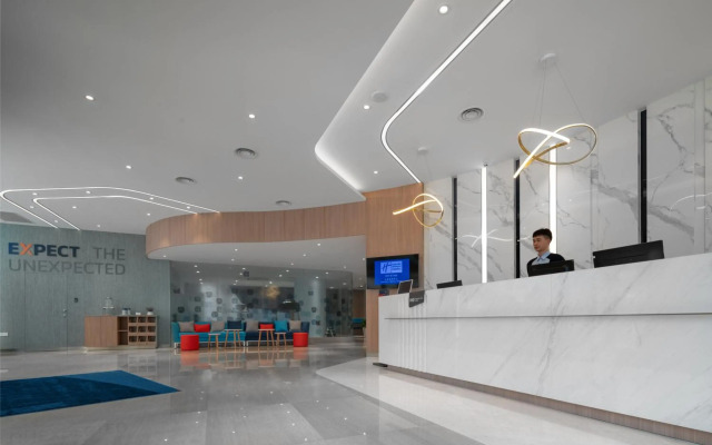 Holiday Inn Express Shanghai Jinqiao Central by IHG