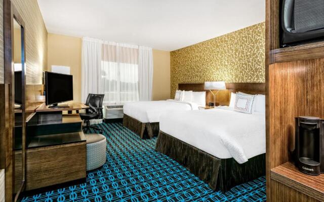 Fairfield Inn & Suites by Marriott Van Canton Area