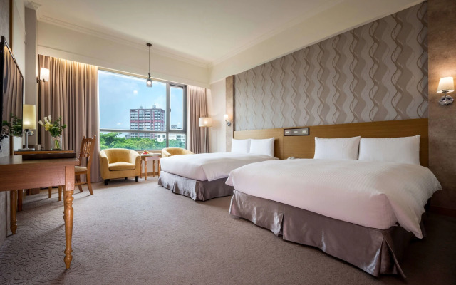 Royal Chiayi Hotel