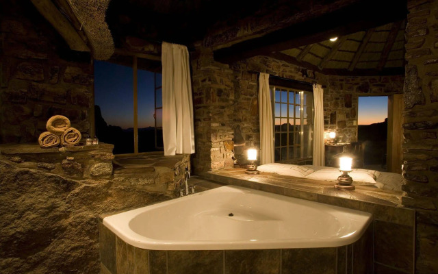 Canyon Lodge