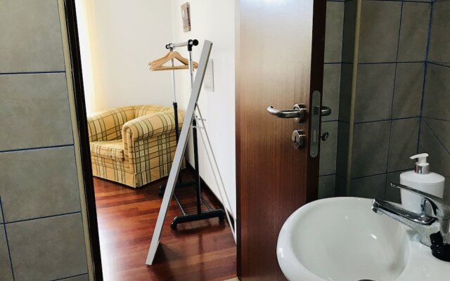 Casa do Lugar da Ribeira by Madeira-AL