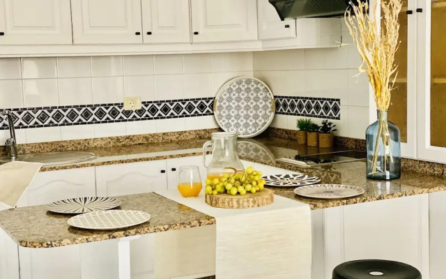 Canaryislandshost l Famara Surfer Apartment