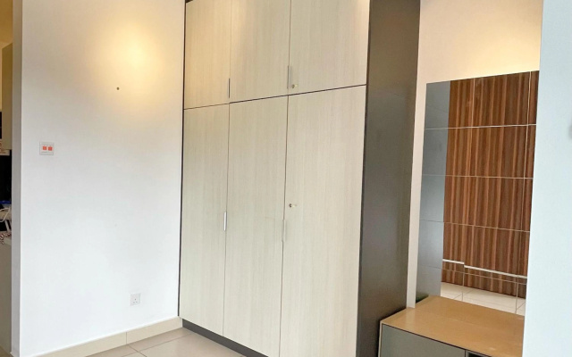 Cuti Genting Midhills Space Theme 9 Pax WIFI Genting Highland Vacation – Guest Rooms – Gohtong Jaya