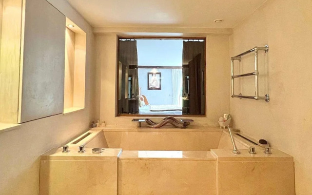 7-bedroom Chalet With Private Pool