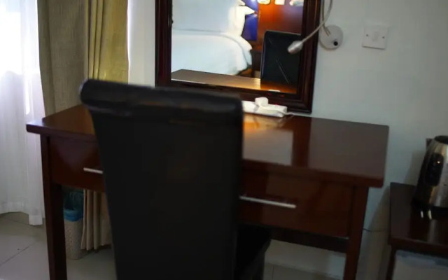 Maun Executive Inn