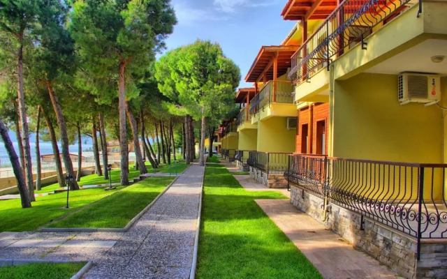 Dardanos Yerleskesi & Resort