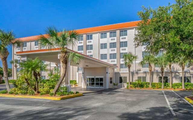 Comfort Suites Tallahassee Downtown